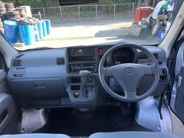 24044775_carP_l_13.jpg