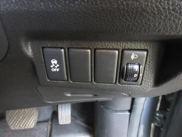 0208962A30260812W00117.jpg