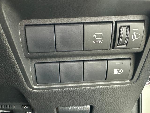 0540815A30261019W00218.jpg
