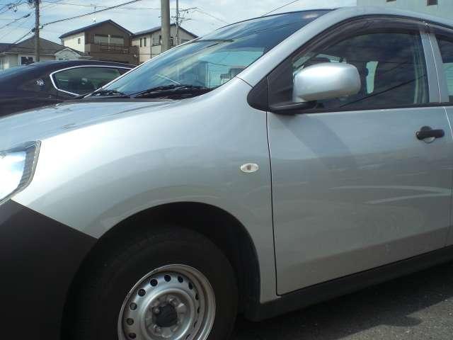 24587770_carP_l_7.jpg