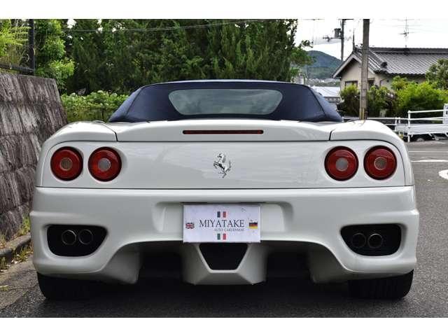 24128795_carP_l_7.jpg