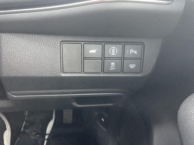 27057536_carP_l_11.jpg