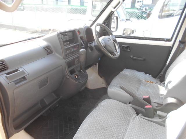 0704504A30260403W00104.jpg