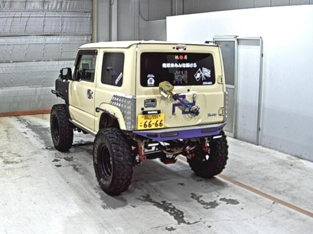 24587618_carP_l_3.jpg