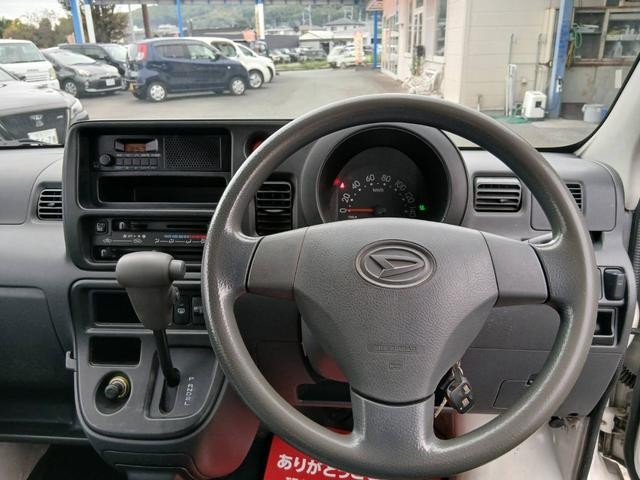 0804752A30261023W00117.jpg