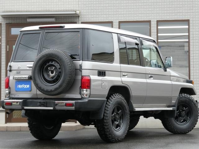 25734923_carP_l_12.jpg