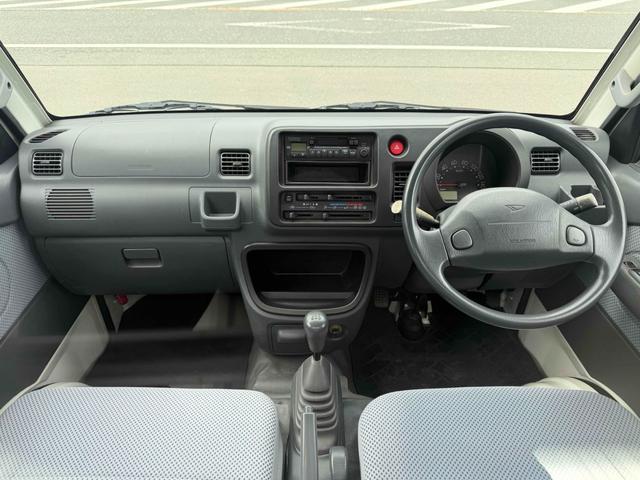 1030005A30260416W00601.jpg