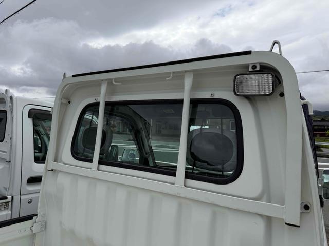 1030005A30260416W00616.jpg