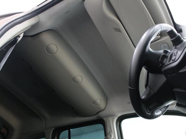 0505321A30261027W00113.jpg