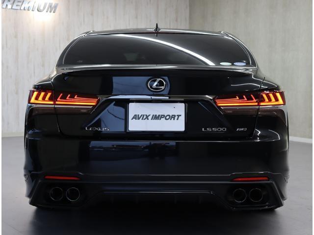 24111122_carP_l_4.jpg