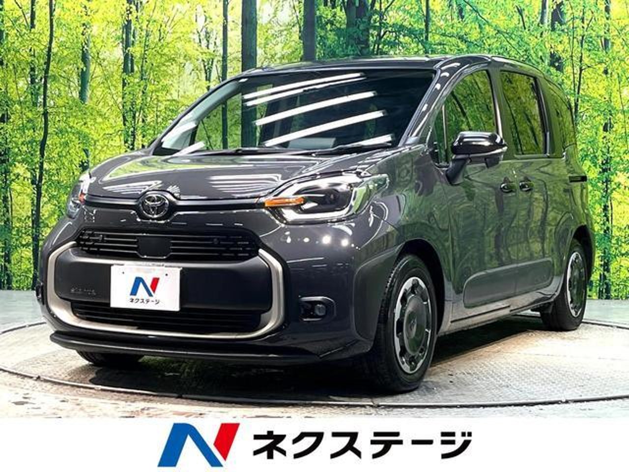 2024 Toyota Sienta, photo 1 of 1
