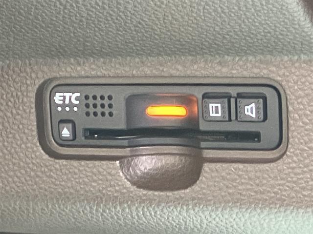 0403501A30261020W01106.jpg
