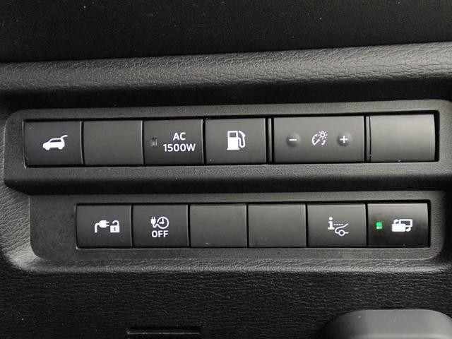 0201999A30260818W00718.jpg