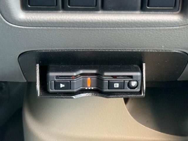 0580637A30261023W00306.jpg