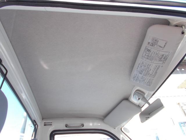 9030960A30261026W00116.jpg