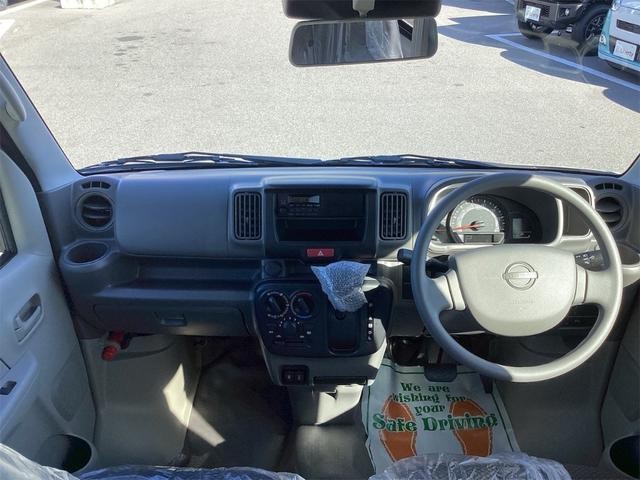 0700828A30260505W00104.jpg