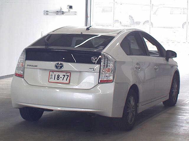 932fc35a09bd2cff1d739afbf1eaa140.jpg