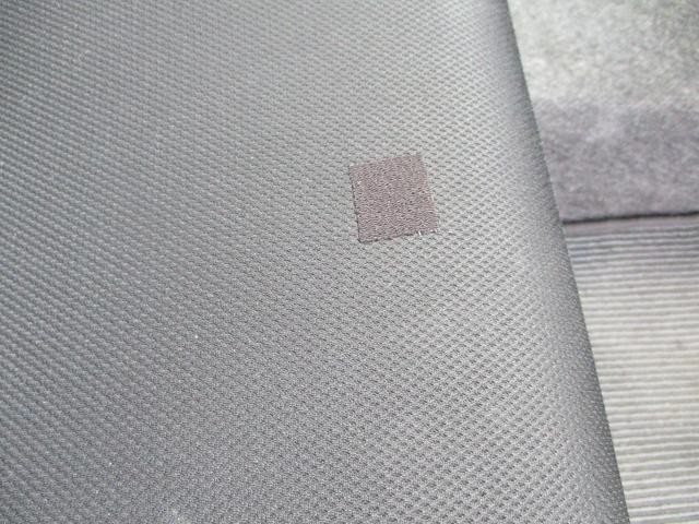 1000513A30261020W00113.jpg