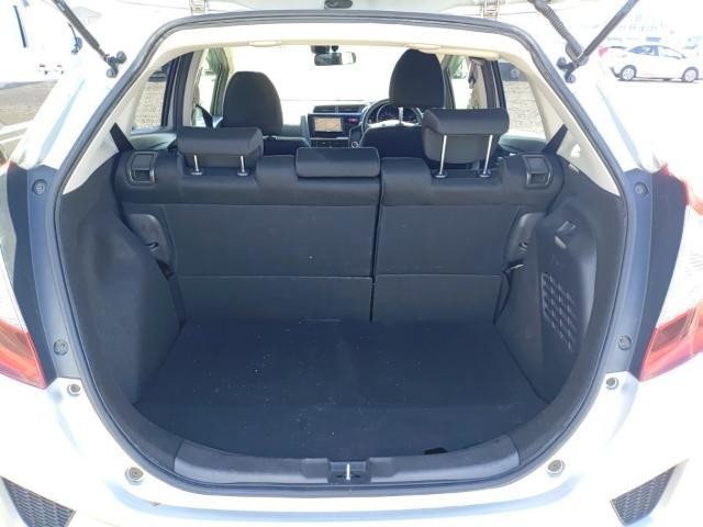 26973606_carP_l_17.jpg