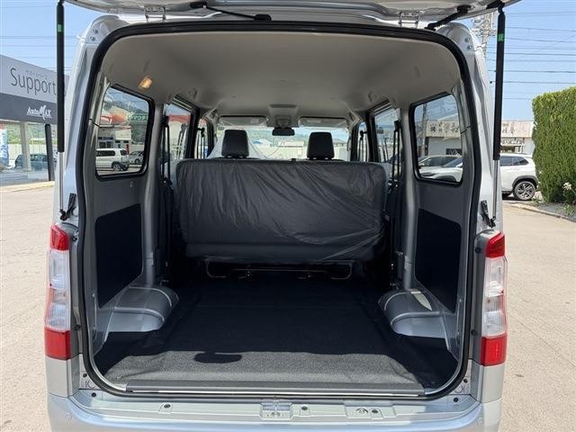 25748611_carP_l_2.jpg