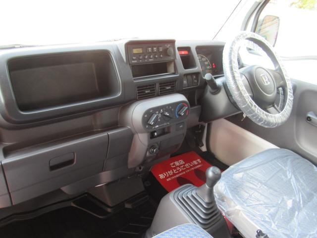 0205195A30260731W00113.jpg