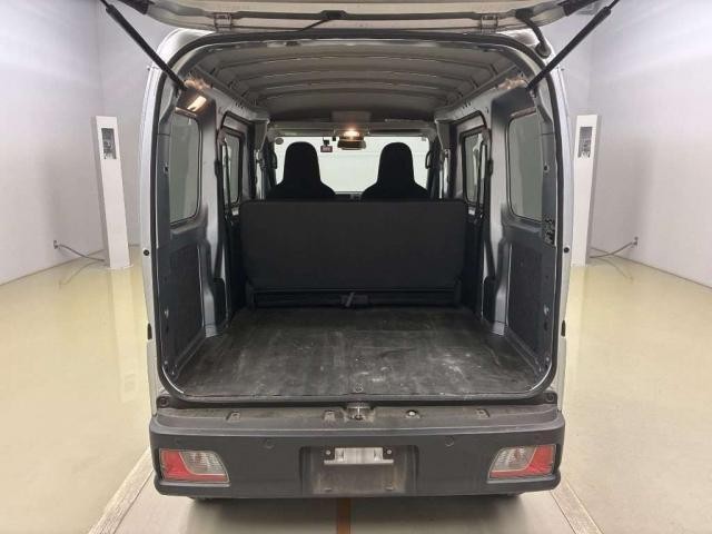 27105452_carP_l_17.jpg