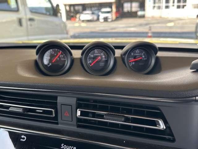 22542965_carP_l_12.jpg