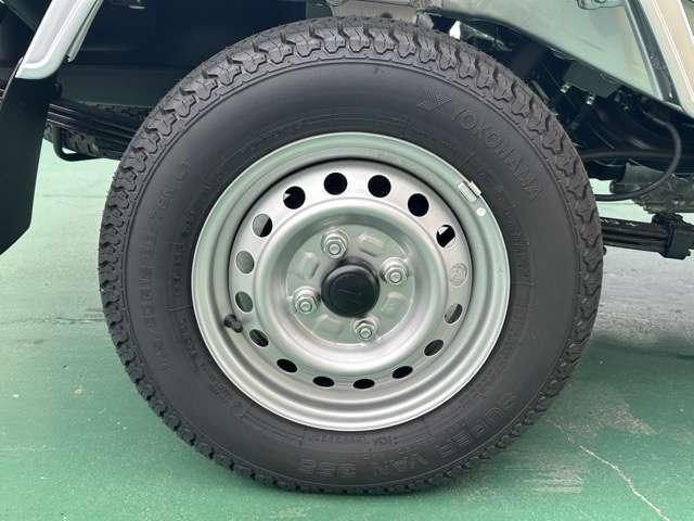 22586397_carP_l_7.jpg