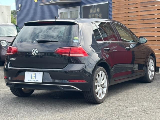 26468527_carP_l_4.jpg