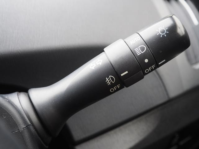 1201125A30261019W00113.jpg