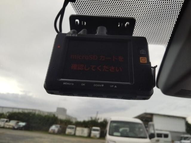 26843845_carP_l_12.jpg