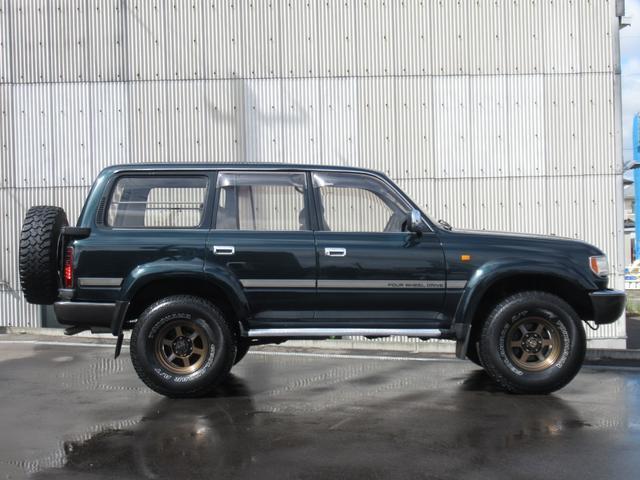 24219800_carP_l_3.jpg