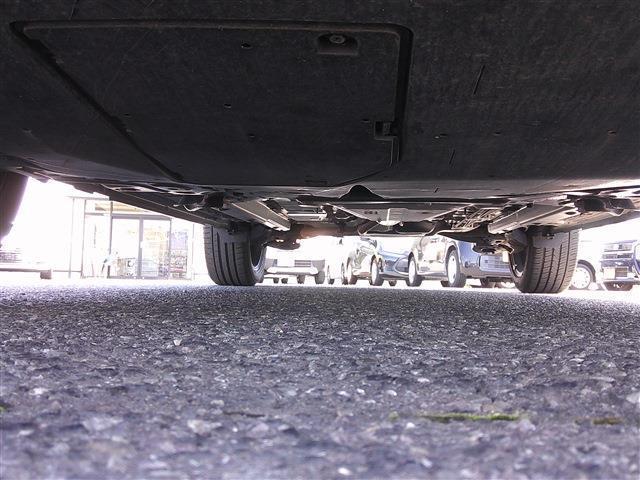 23382002_carP_l_2.jpg