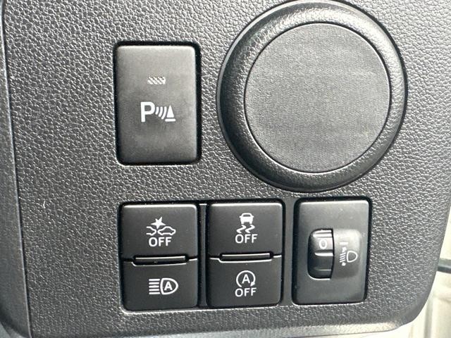 0550659A30261027W01309.jpg