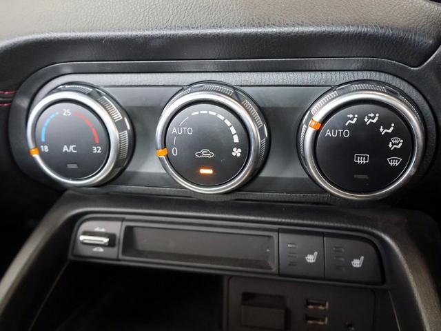 0204624A30261006W00118.jpg