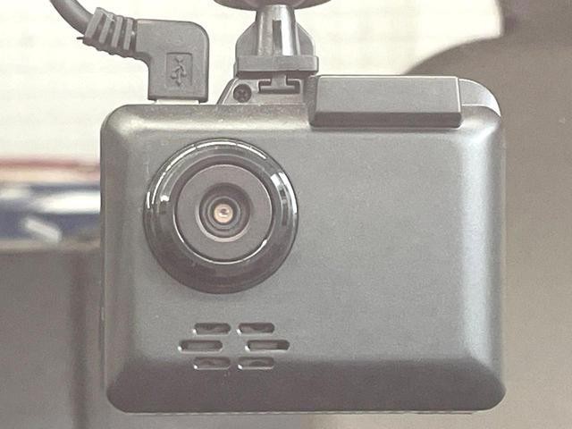 26273112_carP_l_4.jpg