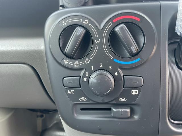 0500501A30250927W00212.jpg