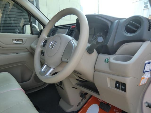 0208524A30260825W00117.jpg