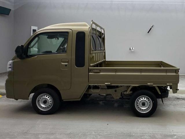 24320621_carP_l_17.jpg