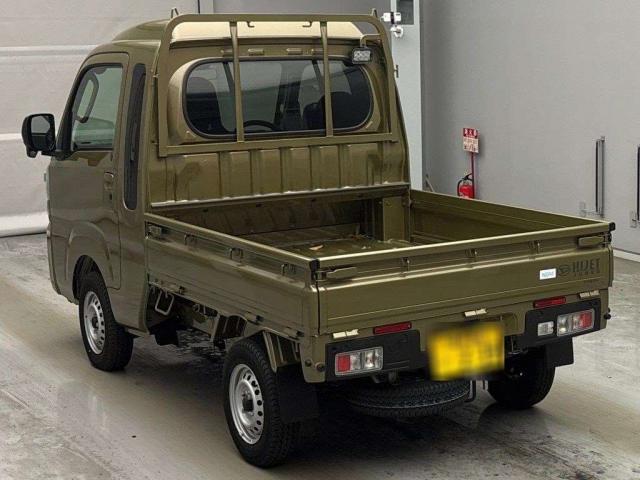 24320621_carP_l_3.jpg