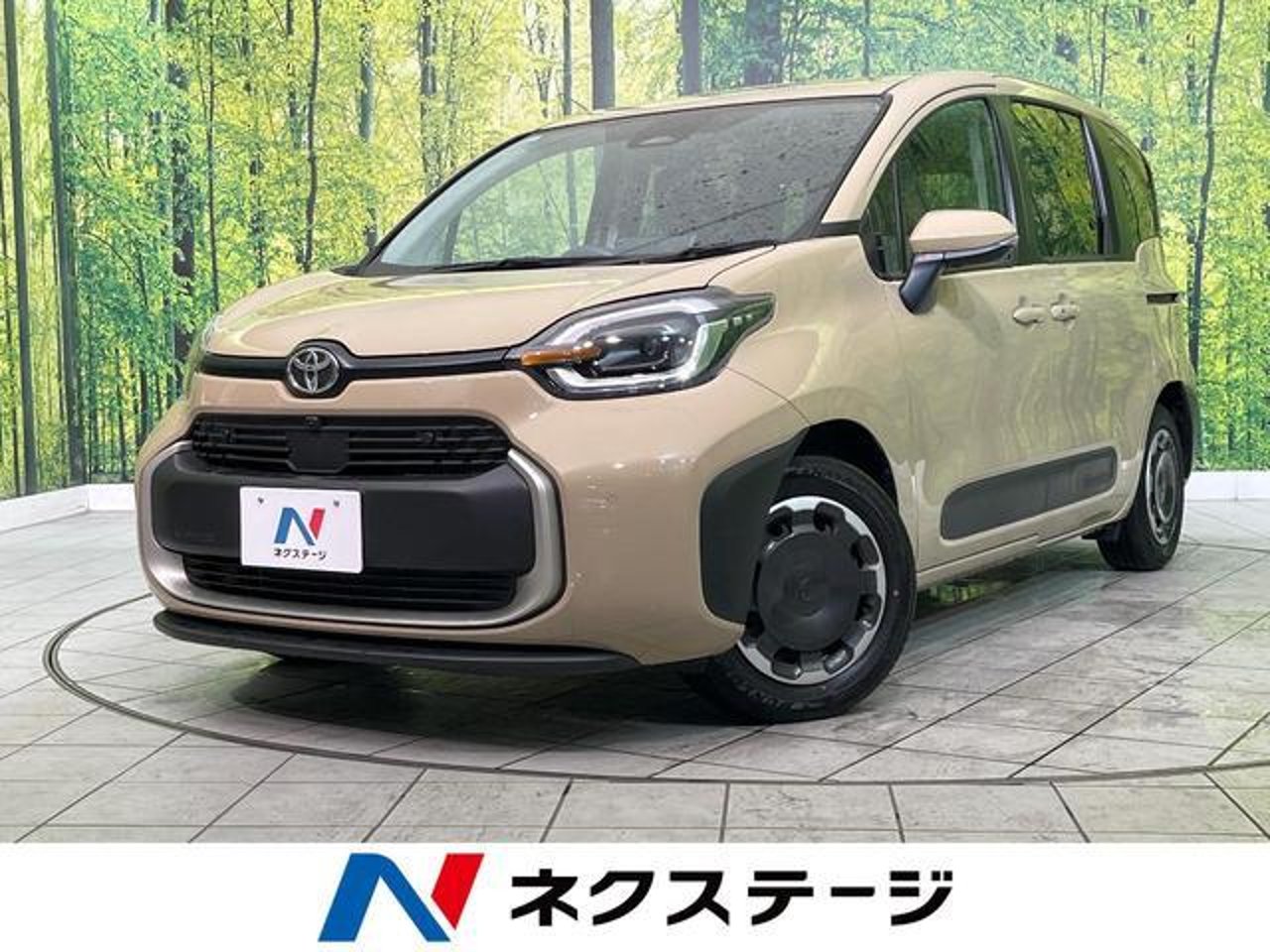 2024 Toyota Sienta, photo 1 of 1