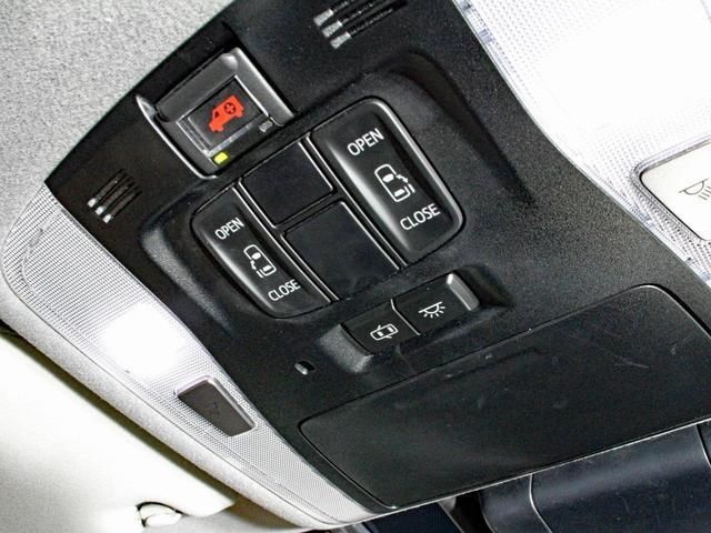 0301802A30251002W00106.jpg