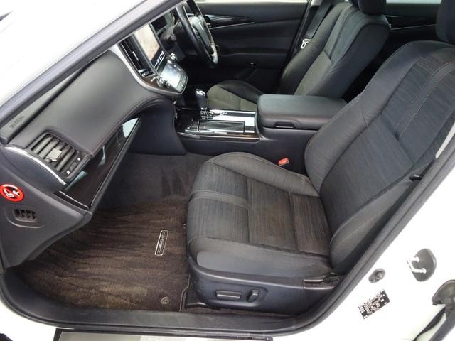 0508042A30261026W00210.jpg