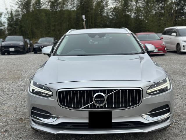 0404225A30260418W00201.jpg