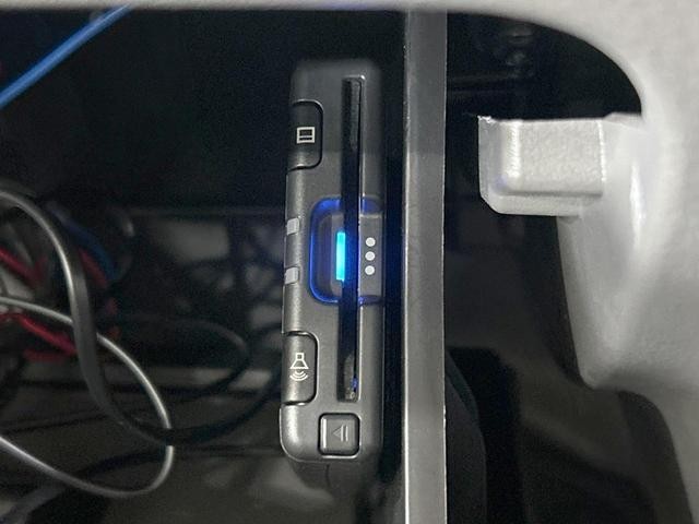 25138406_carP_l_4.jpg