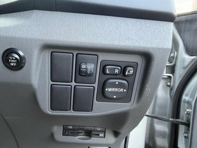 0541825A30260417W00112.jpg