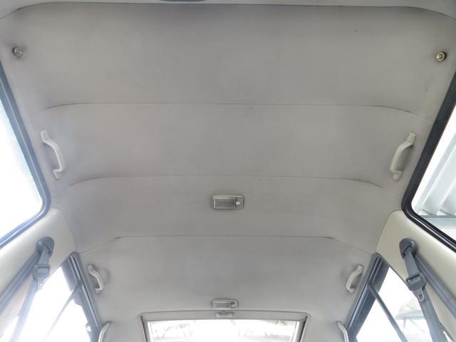 0804367A30260417W00214.jpg