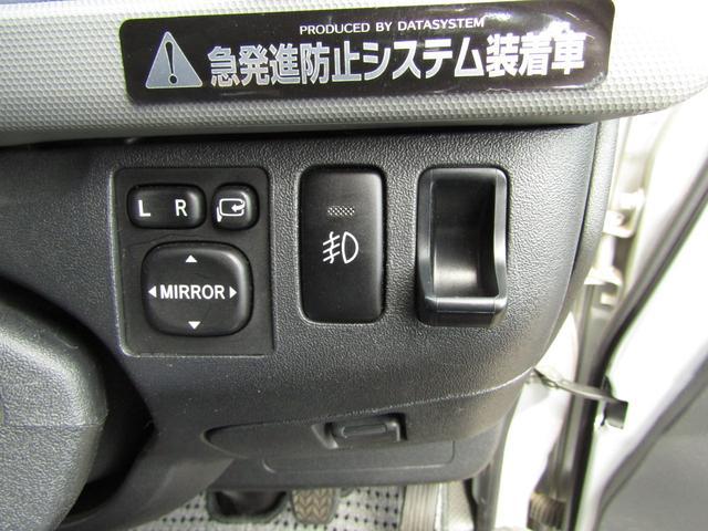 0903304A30260415W00519.jpg