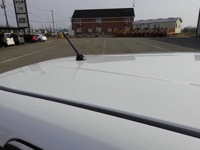 0904156A30250327W00117.jpg