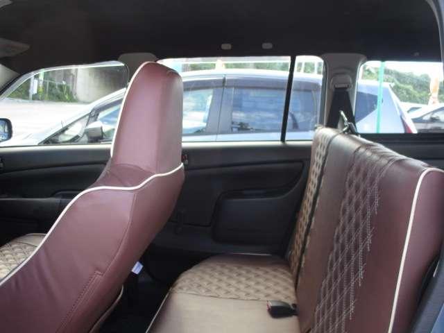 0840207A30251012W00215.jpg